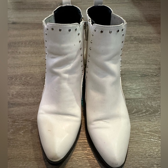Sam Edelman white ankle booties - Picture 3 of 5